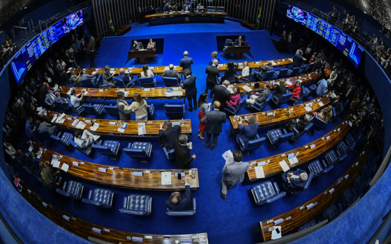Escritório Nelson Wilians é citado na CPMI; senadores pedem quebra de sigilo