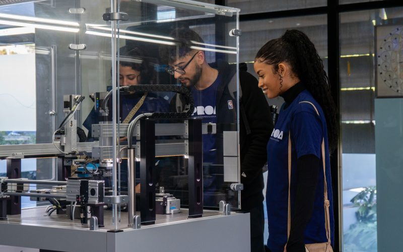 Instituto PROA promove oportunidade única: curso de programação gratuito para jovens