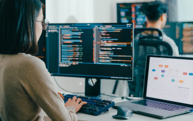 Santander e DIO unem-se para oferecer 35 mil bolsas de cursos gratuitos de tecnologia.
