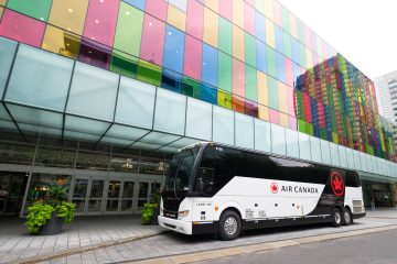 Air Canada inaugura serviço de ônibus executivo ligando o aeroporto ao coração de Montreal