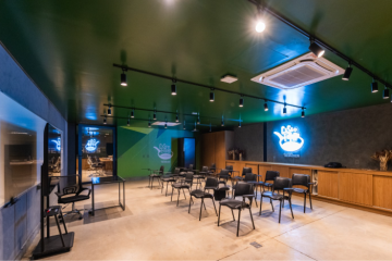 Heineken lança iniciativa educacional para capacitar jovens na indústria de bares e restaurantes