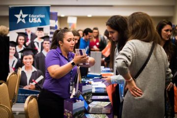 Feira gratuita em São Paulo oferece oportunidade para estudantes interessados em estudar nos EUA