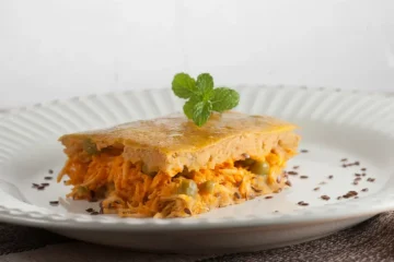 Delícias proteicas: 3 receitas ágeis de torta de frango para um lanche saboroso