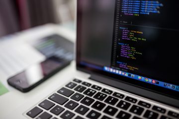 Cinco oportunidades de cursos gratuitos em tecnologia para aprimorar sua formação profissional