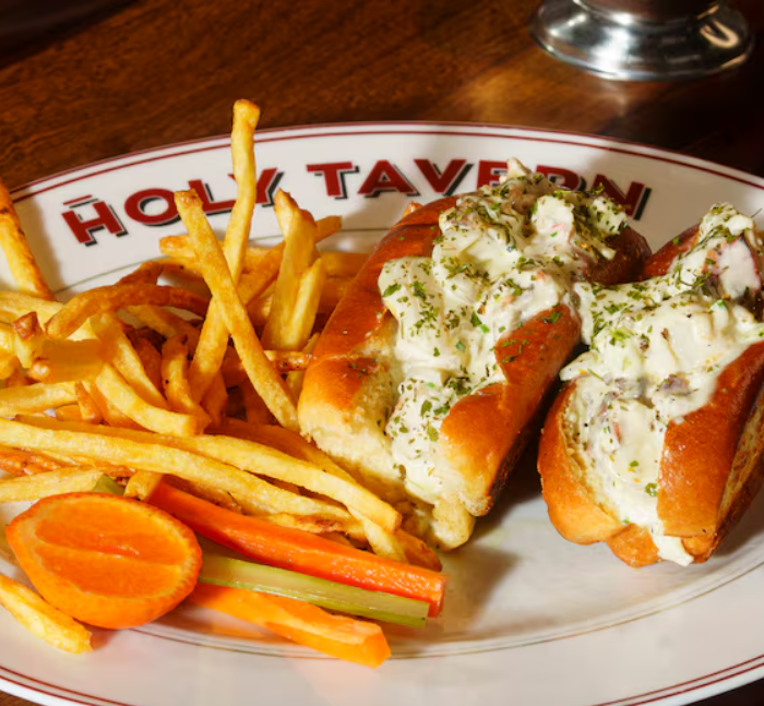 Holy Tavern homenageia a lagosta com um cardápio exclusivo durante o mês de outubro